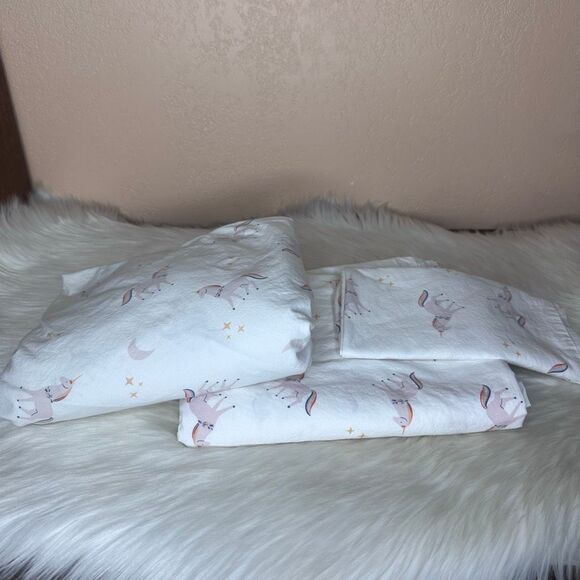 Crate & Kids Organic Unicorn Kids Twin Sheet Set - Picture 5 of 7